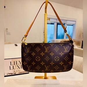Louis Vuitton Monogram Pochette Accessories